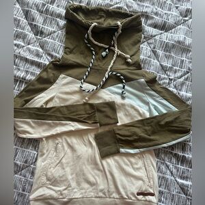 BKE Sweatshirt, Size XS, great condition